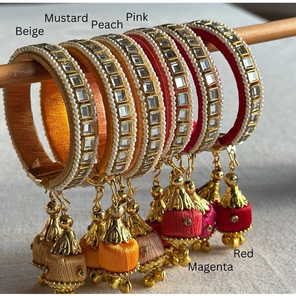 LOT OF THIRTEEN Tikka Ear Ring Necklace Bracelet Indian Etsy Mirraw GOLD PEACH - Picture 3 of 15